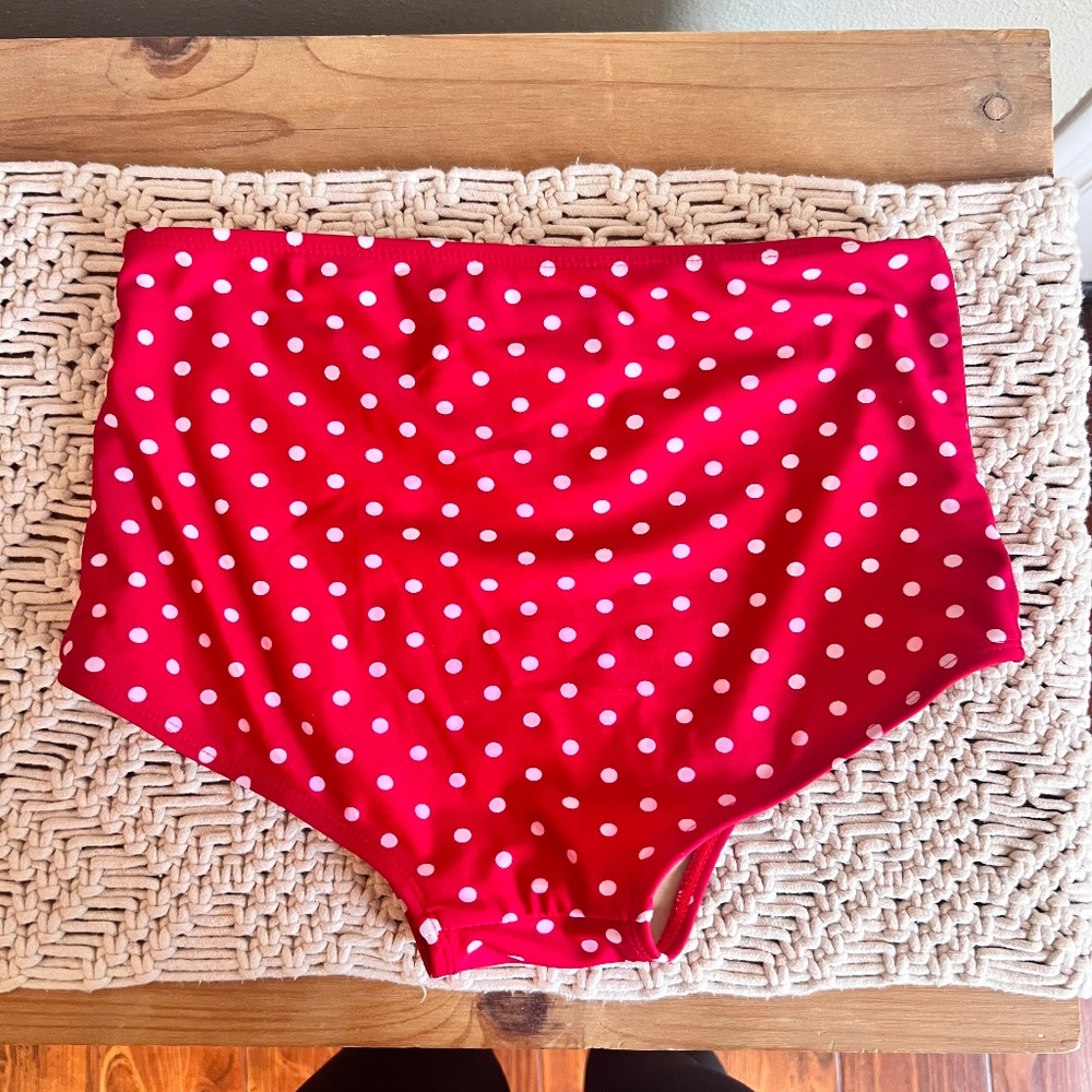 Red Dolly Vintage swim bottoms - Picture 6 of 8